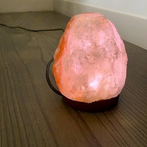 Small light up Himalayan salt lamp